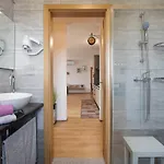 Little Gallery **** * Rovinj